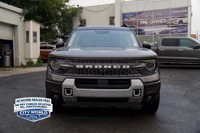 Used 2025 Ford Bronco Sport Badlands w/ Badlands Tech Package AWD/4WD image 2