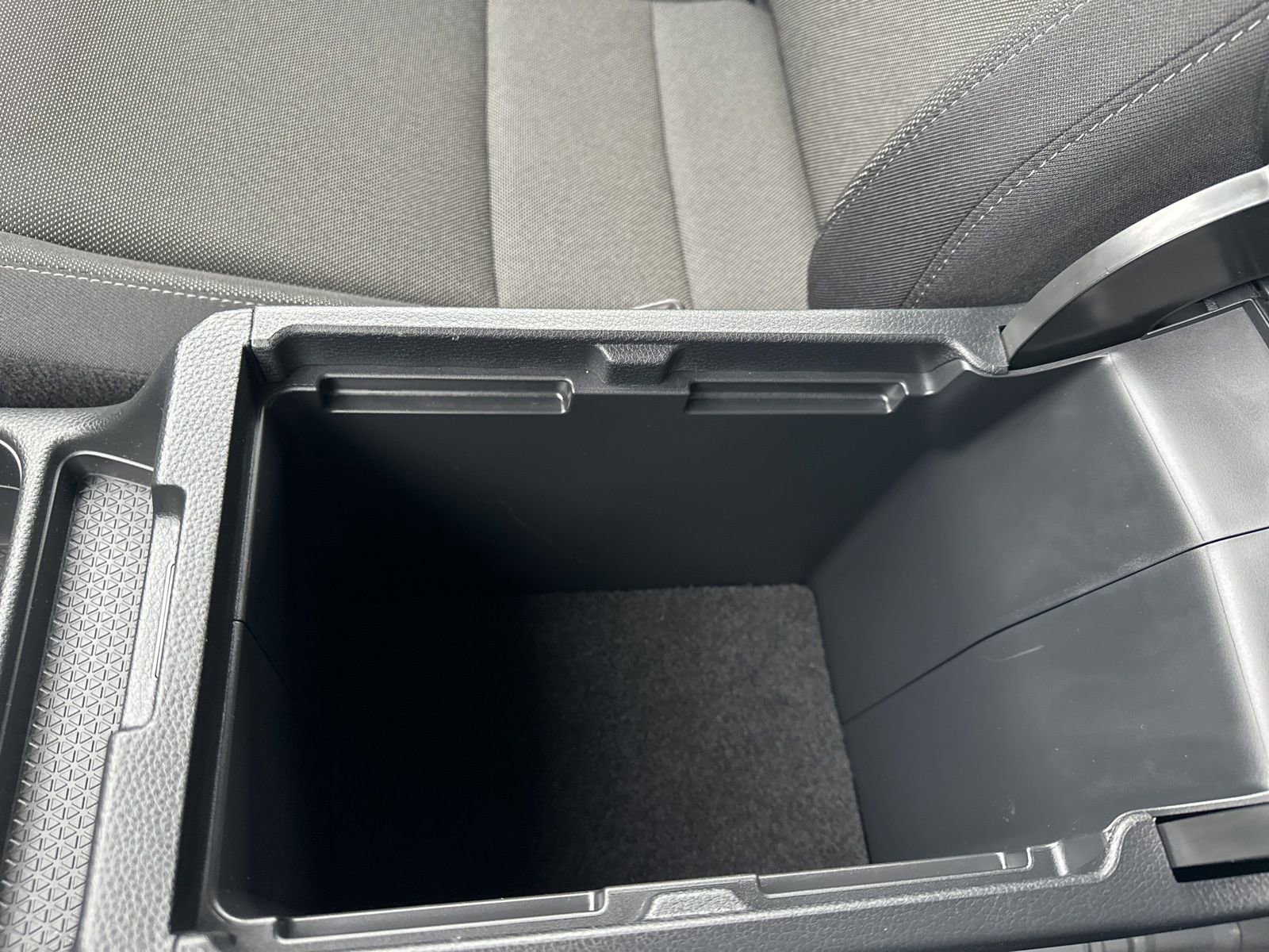 Used 2023 Honda CR-V LX image 54