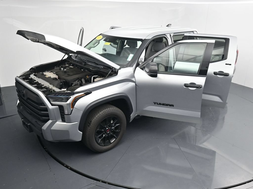 Used 2023 Toyota Tundra SR5 AWD/4WD image 32