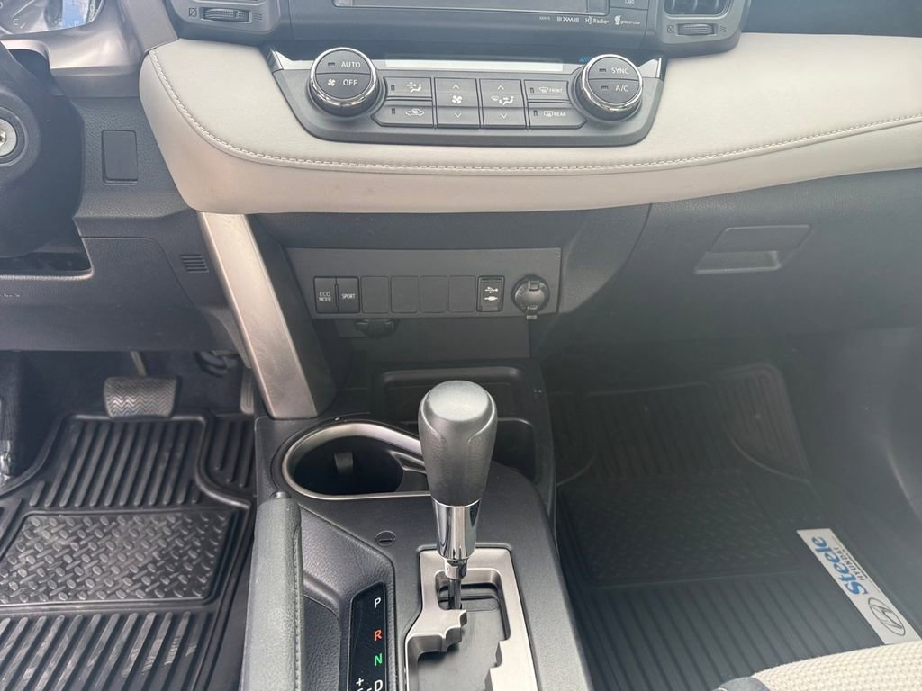 Used 2017 Toyota RAV4 XLE image 11