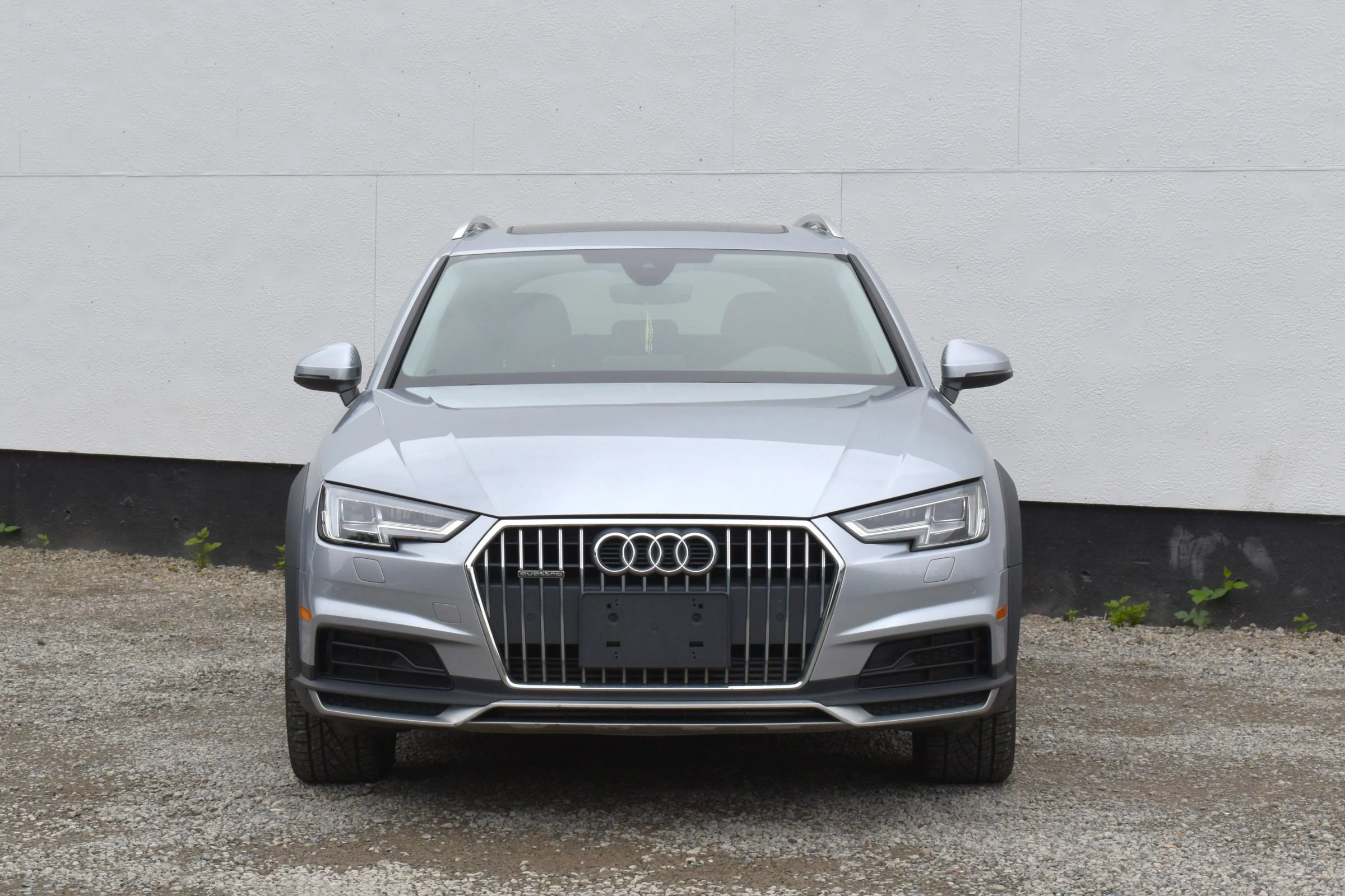 Used 2018 Audi A4 2.0T allroad Premium Plus AWD/4WD image 2