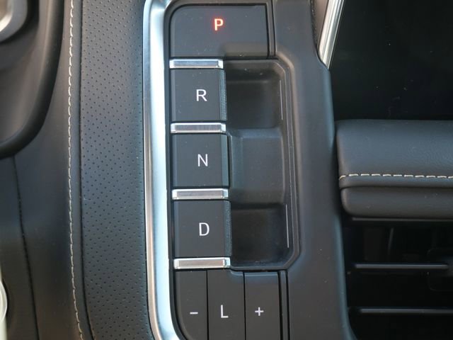 Used 2023 GMC Yukon XL SLT w/ SLT Premium Package image 23