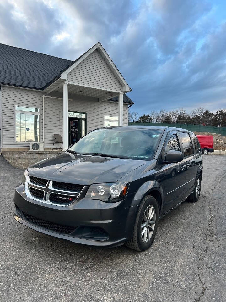 Used 2016 Dodge Grand Caravan SE FWD image 1