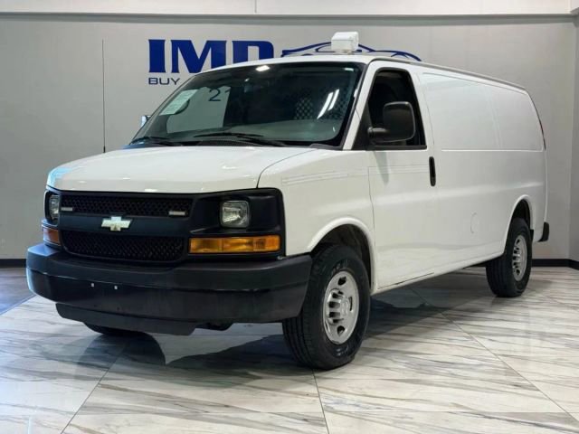 Used 2015 Chevrolet Express 3500 RWD image 1