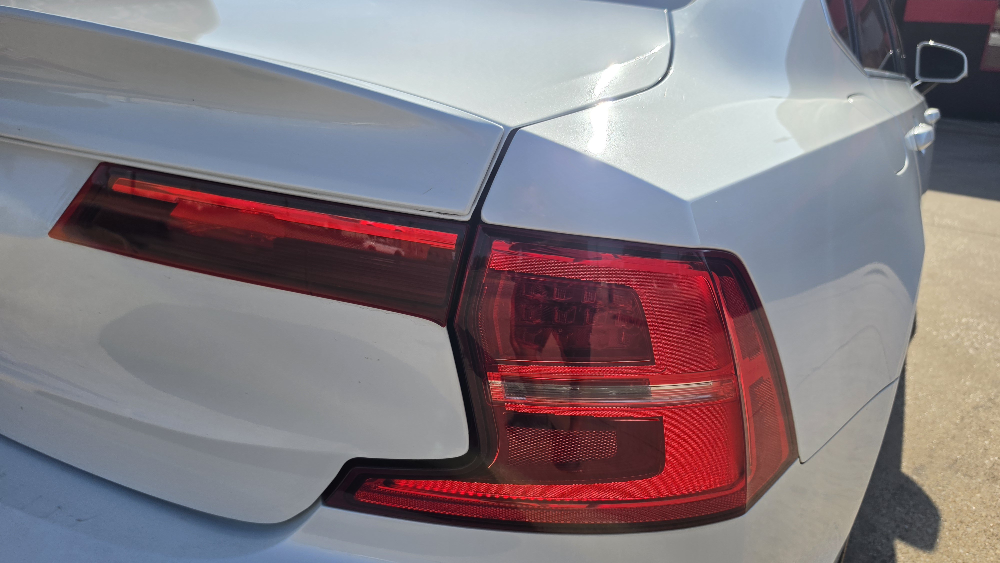 Used 2018 Volvo S90 T5 Momentum FWD image 9