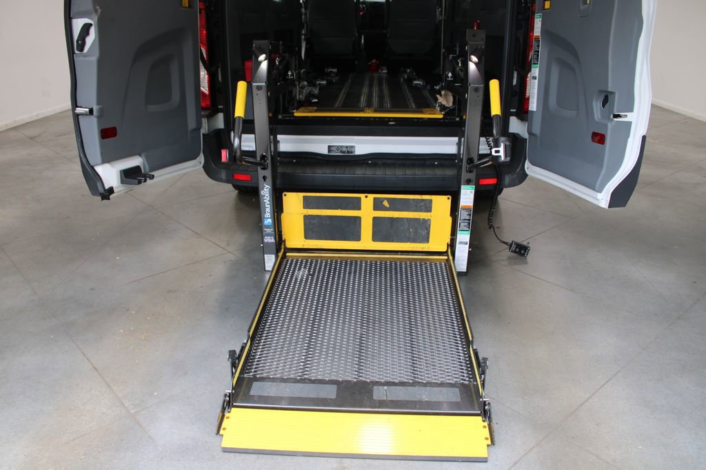 Used 2018 Ford Transit 350 XL image 22