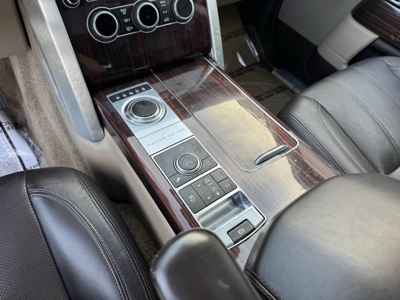 Used 2014 Land Rover Range Rover HSE image 21