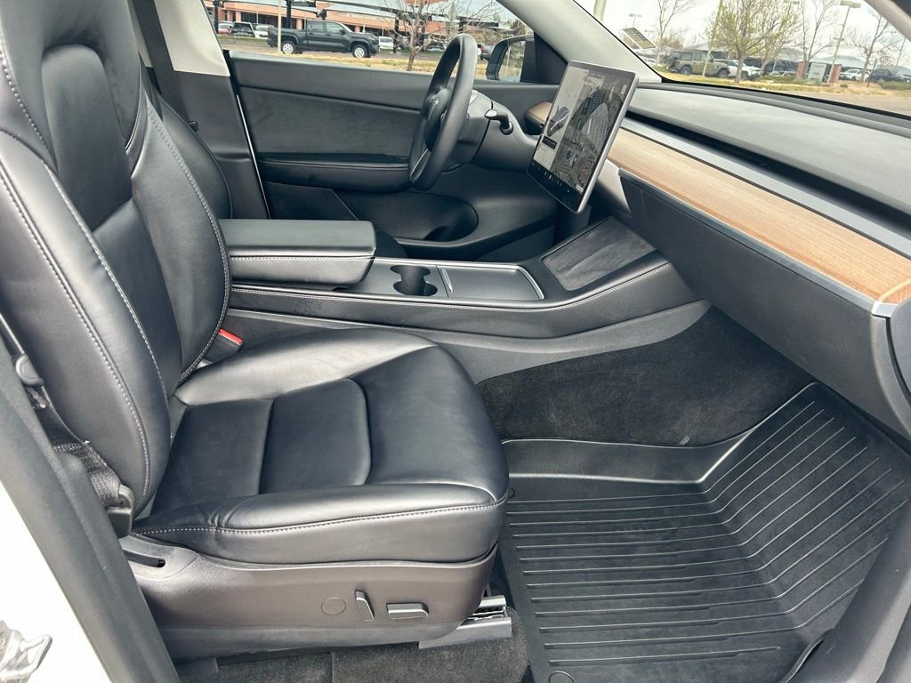 Used 2021 Tesla Model Y Long Range image 28