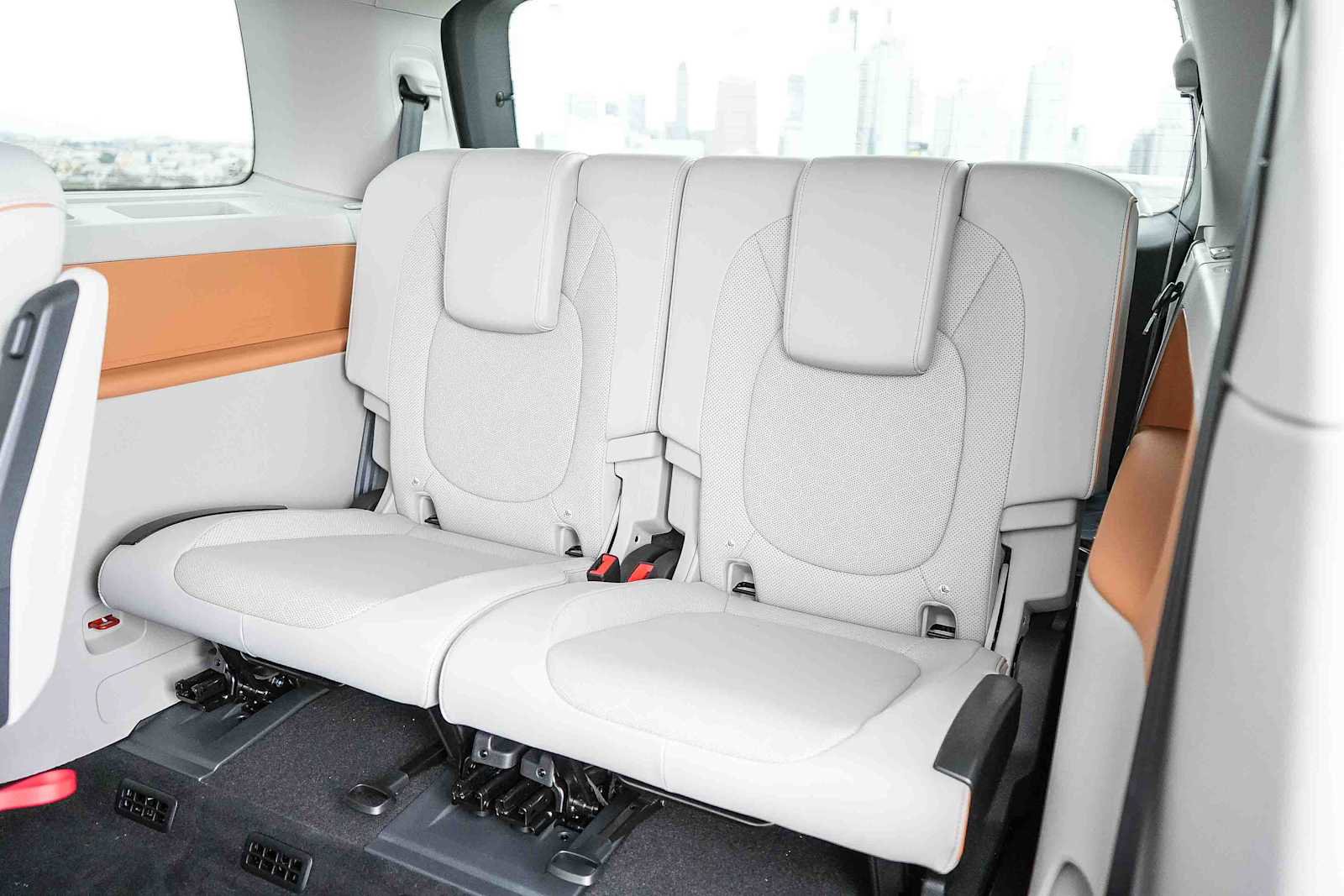 New 2025 Volkswagen ID. Buzz 1st Edition AWD/4WD image 21