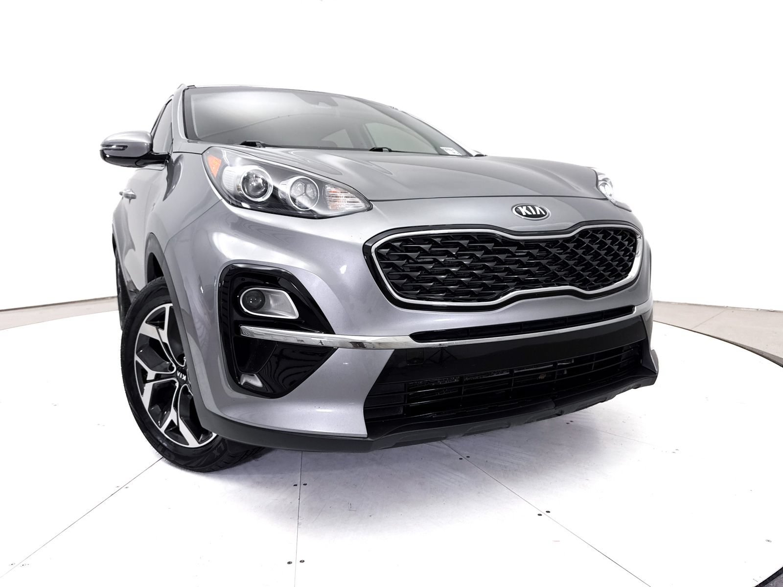 Used 2020 Kia Sportage EX FWD image 5