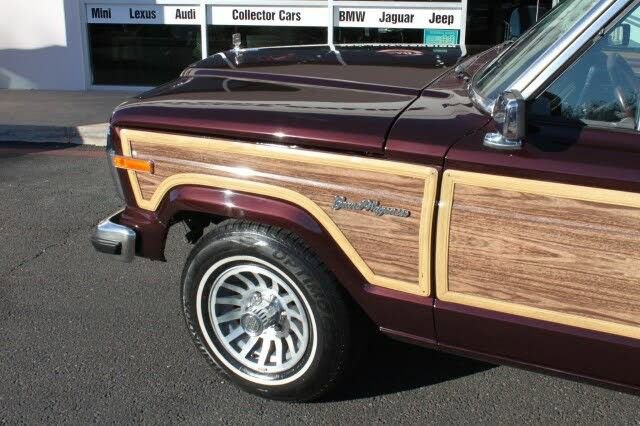 Used 1989 Jeep Grand Wagoneer image 19