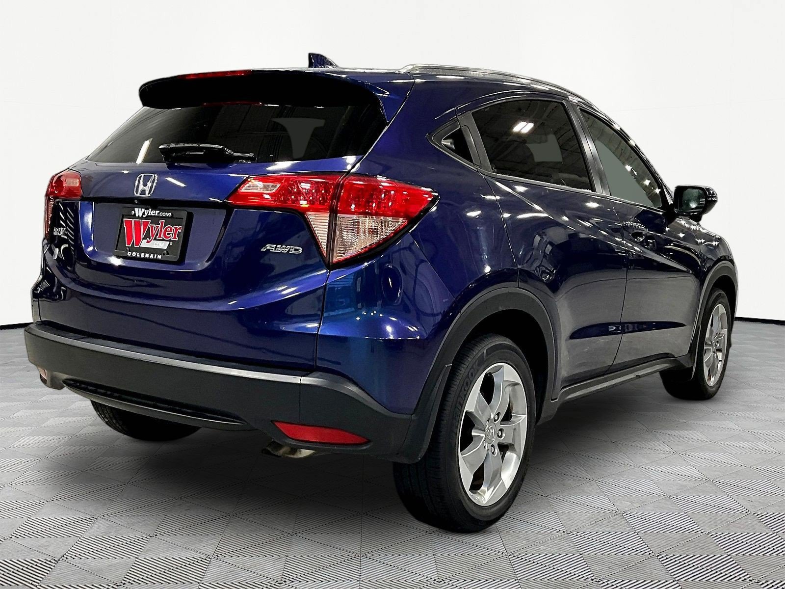 Used 2017 Honda HR-V EX-L image 6