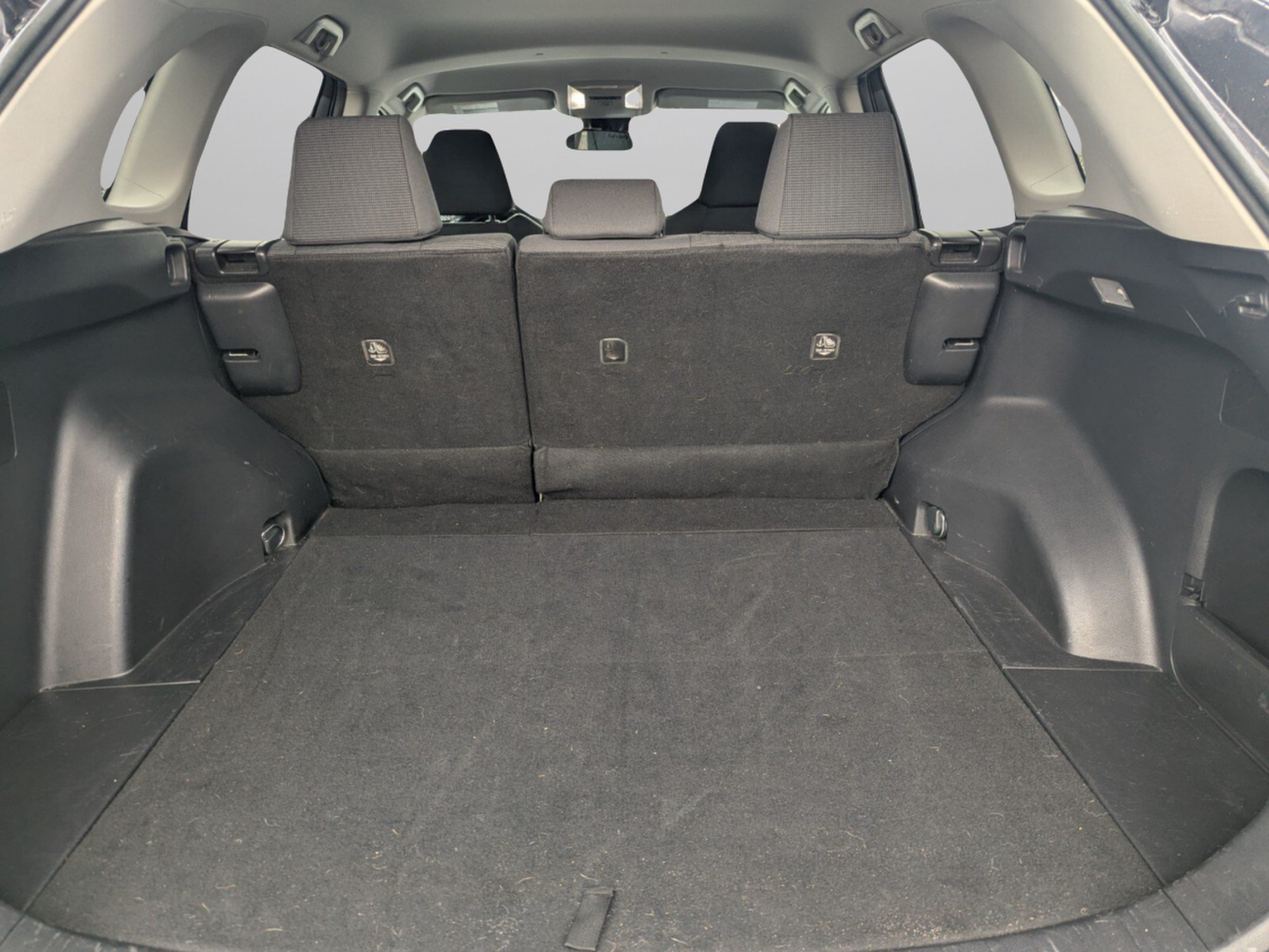Used 2021 Toyota RAV4 LE FWD image 32