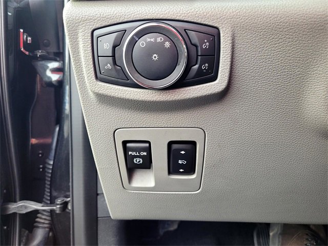 Used 2015 Ford F150 XLT w/ Equipment Group 301A Mid image 18