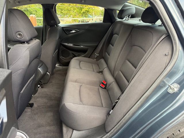 Used 2020 Chevrolet Malibu LS image 27