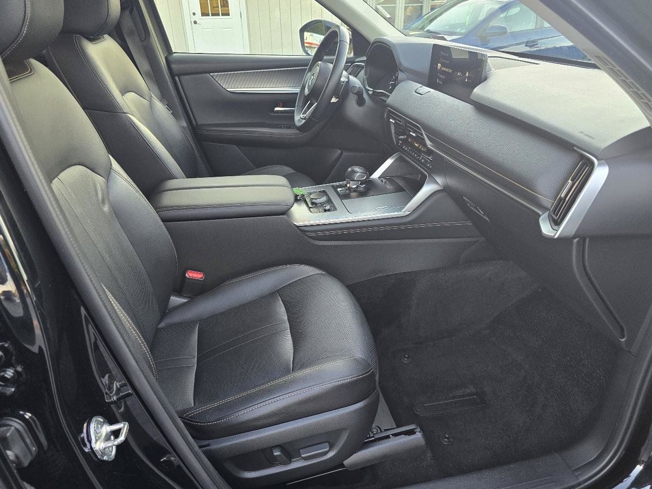 Used 2025 MAZDA CX-90 3.3 Turbo w/ Preferred Package AWD/4WD image 23