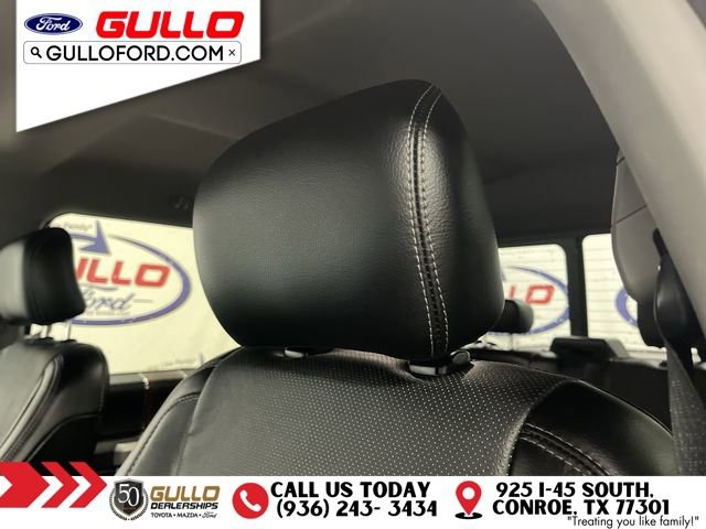 Used 2017 Ford F150 Lariat w/ Equipment Group 502A Luxury AWD/4WD image 18