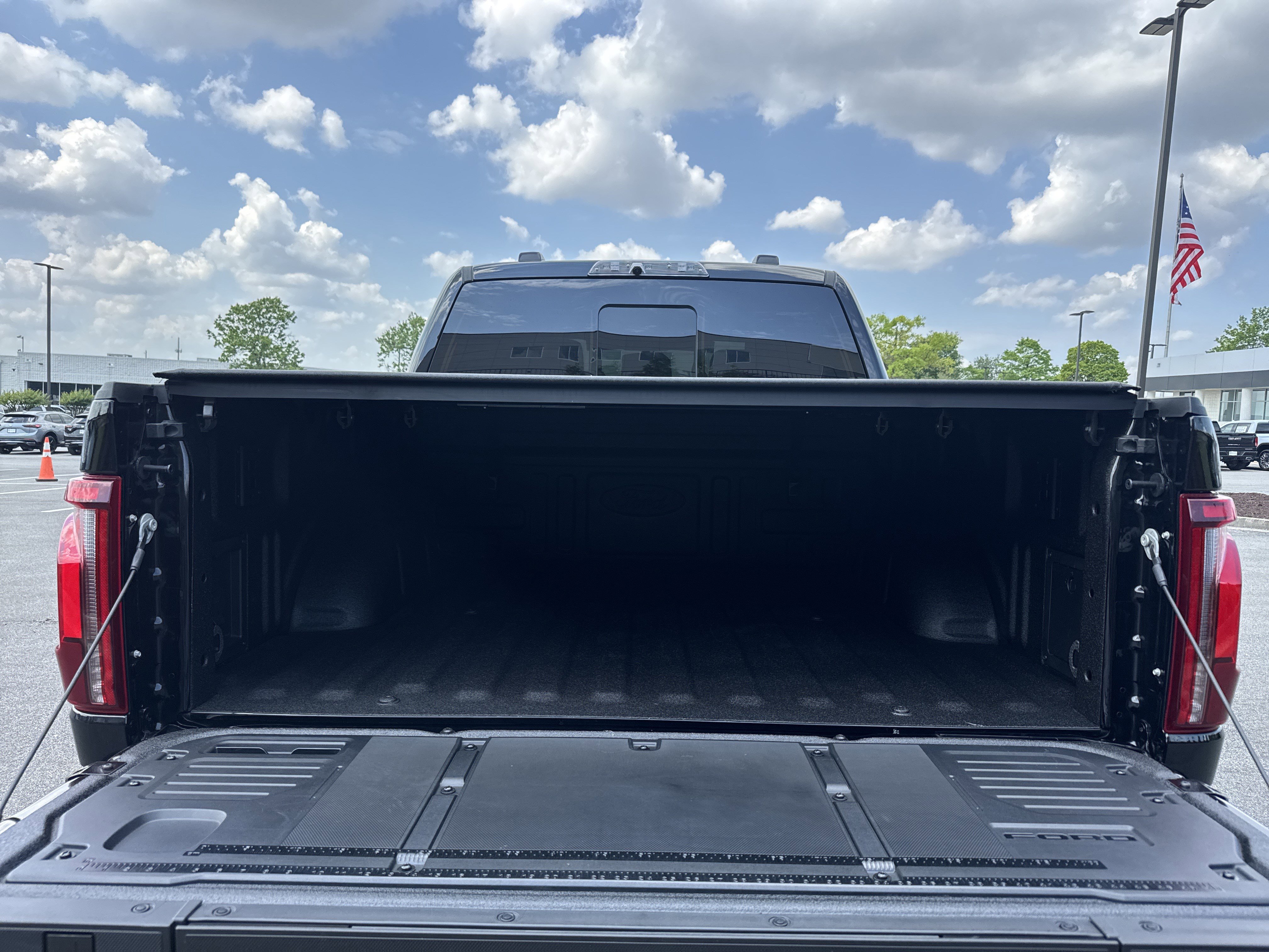 Used 2026 Ford F150 Raptor w/ Equipment Group 803A Raptor R AWD/4WD image 35