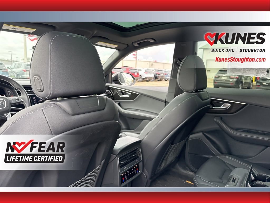 Used 2024 Audi Q8 Premium Plus w/ Premium Plus Package image 45