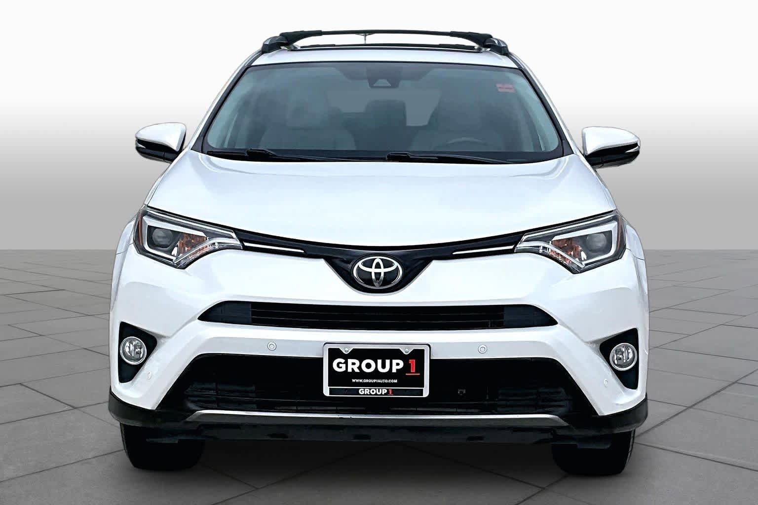 Used 2017 Toyota RAV4 Limited FWD image 4