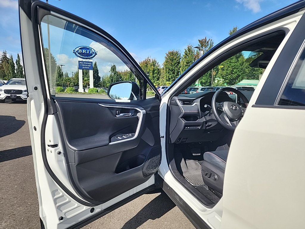 Used 2022 Toyota RAV4 XSE AWD/4WD image 9