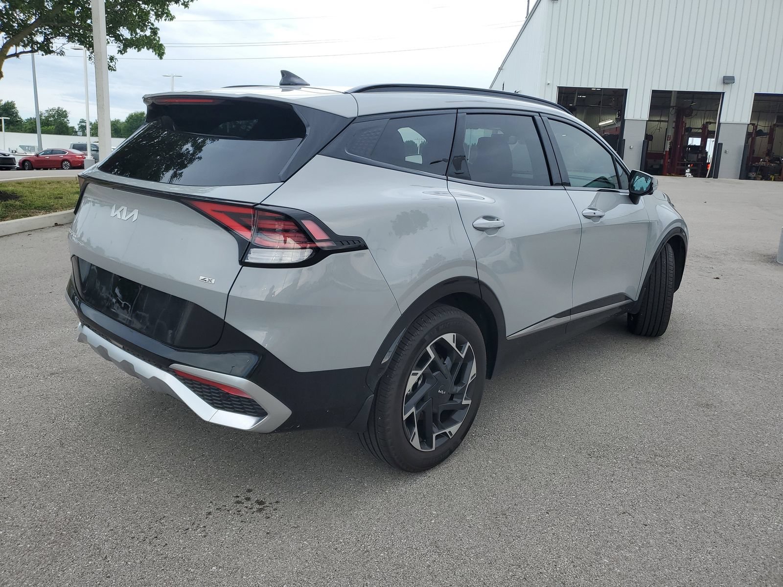 Used 2024 Kia Sportage SX AWD/4WD image 4