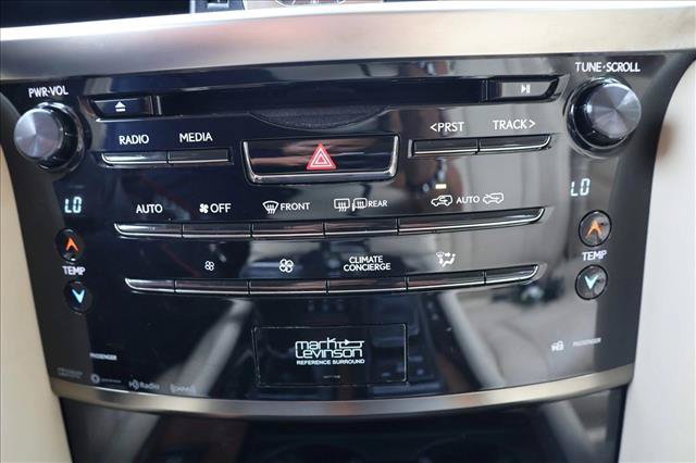 Used 2018 Lexus LX 570 4WD w/ Luxury Package image 19