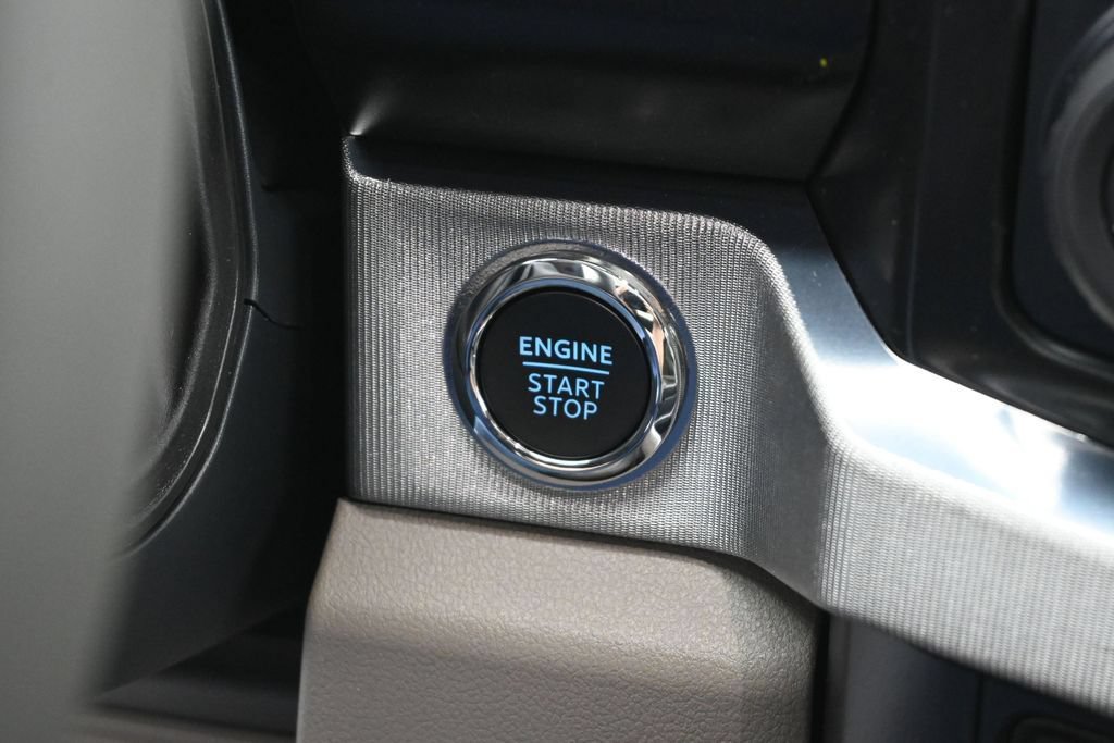 New 2026 Ford F250 Platinum w/ Platinum Plus Package AWD/4WD image 14