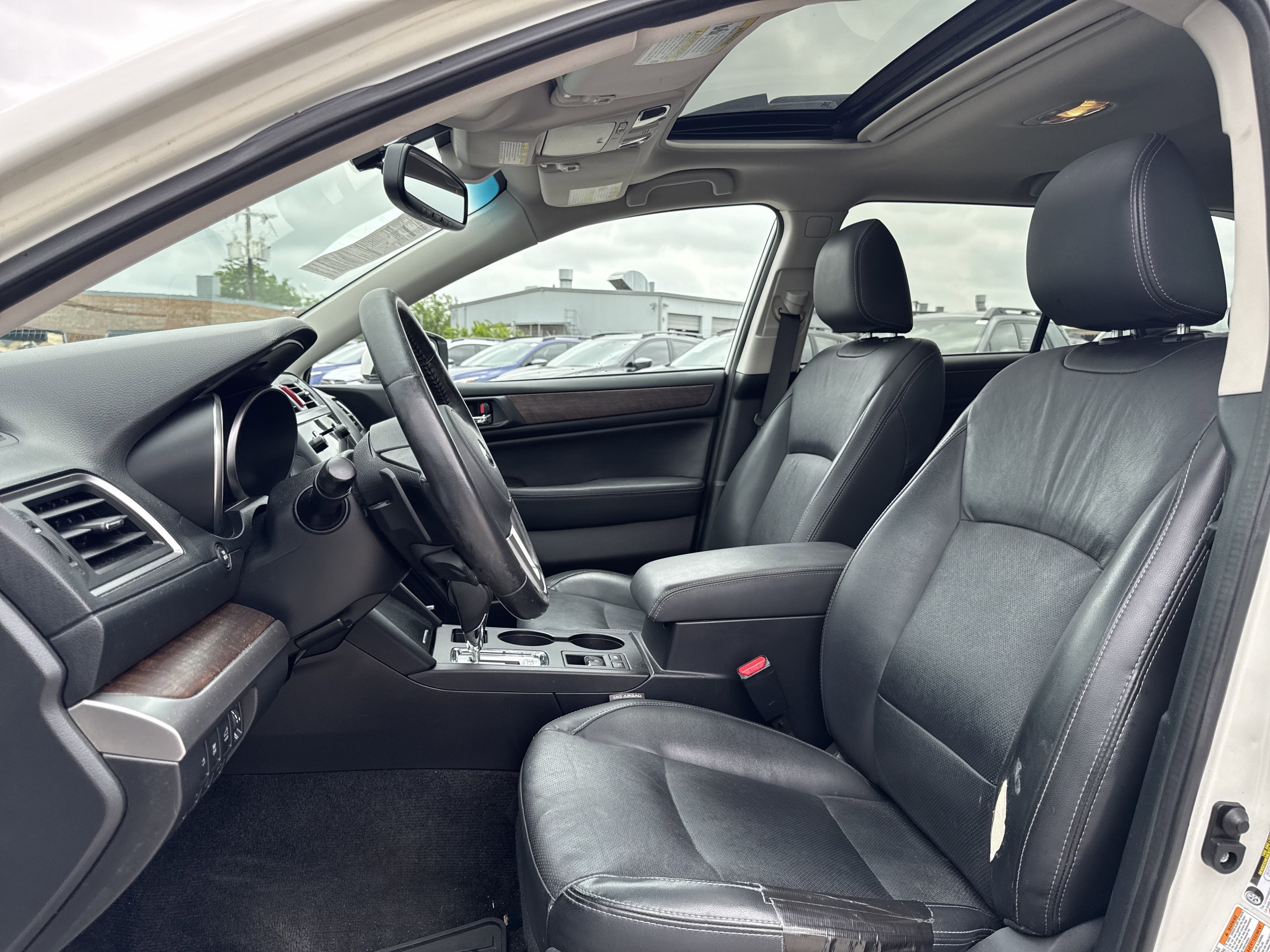 Used 2015 Subaru Outback 3.6R Limited AWD/4WD image 29