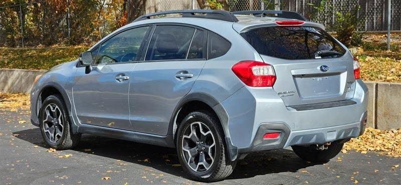 Used 2015 Subaru Crosstrek 2.0i Limited image 3