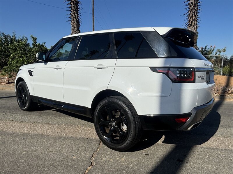 Used 2018 Land Rover Range Rover Sport HSE AWD/4WD image 5