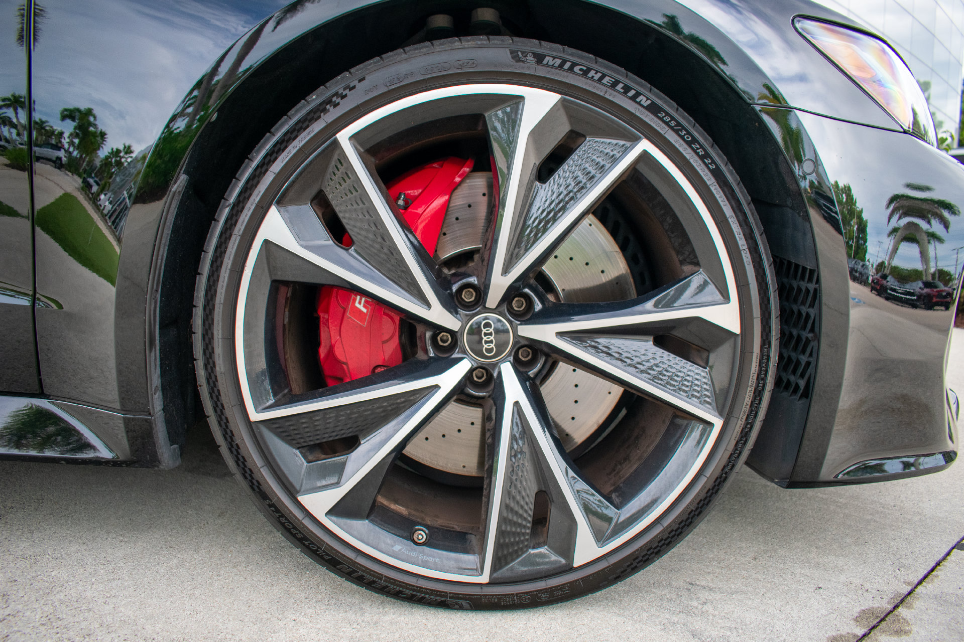 Used 2021 Audi RS 7 Sportback w/ Carbon Optic Package AWD/4WD image 12