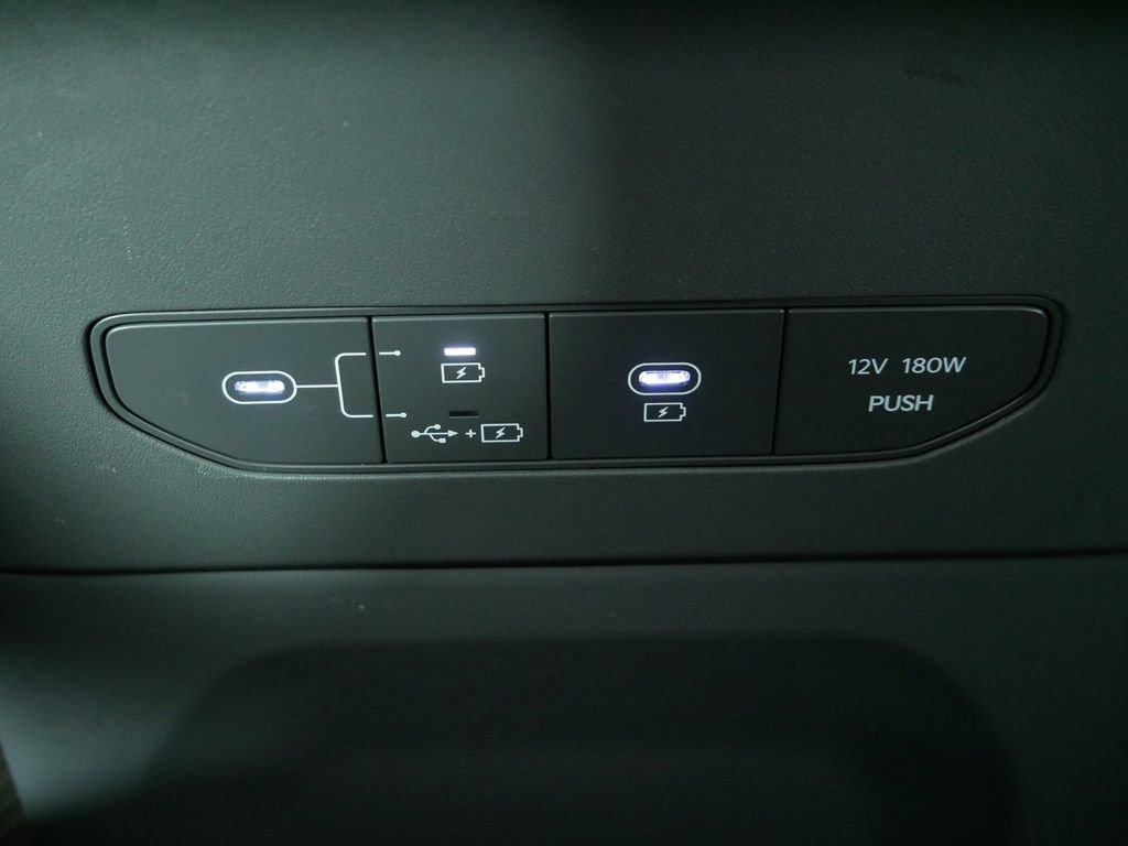 Used 2024 Kia EV9 Wind AWD/4WD image 36