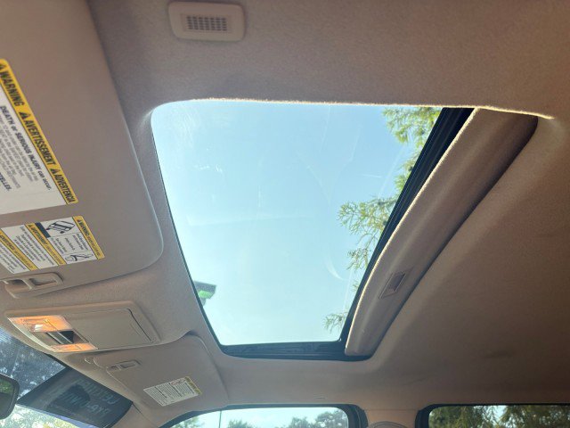 Used 2016 Ford F350 Lariat w/ Lariat Ultimate Package image 4