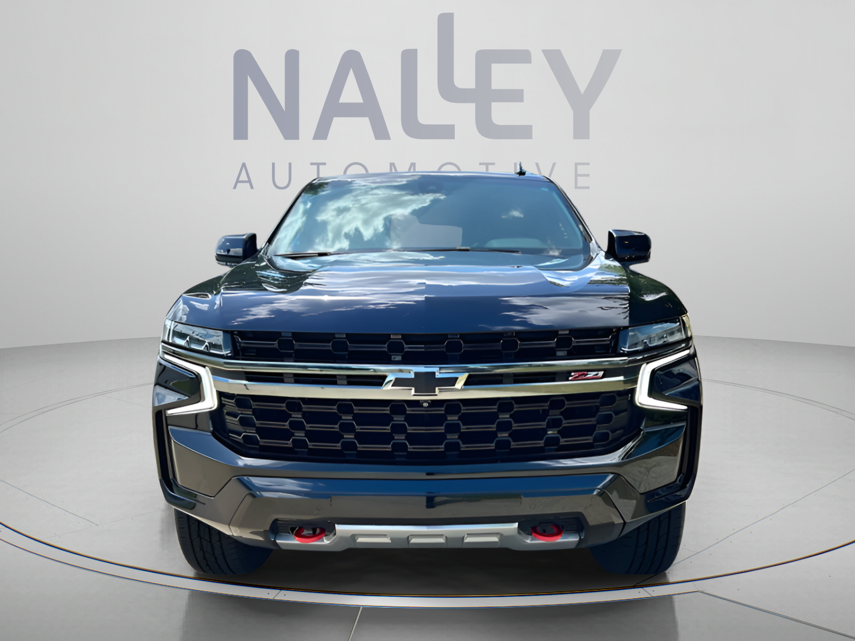 Used 2021 Chevrolet Tahoe Z71 w/ Luxury Package AWD/4WD image 7
