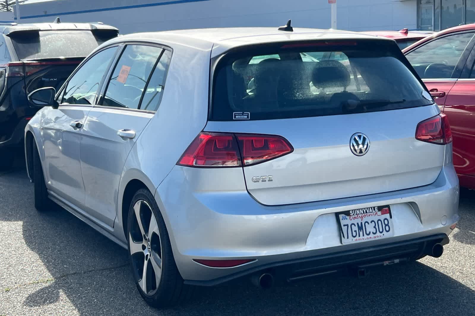 Used 2015 Volkswagen GTI SE w/ Lighting Package (SEL) FWD image 6