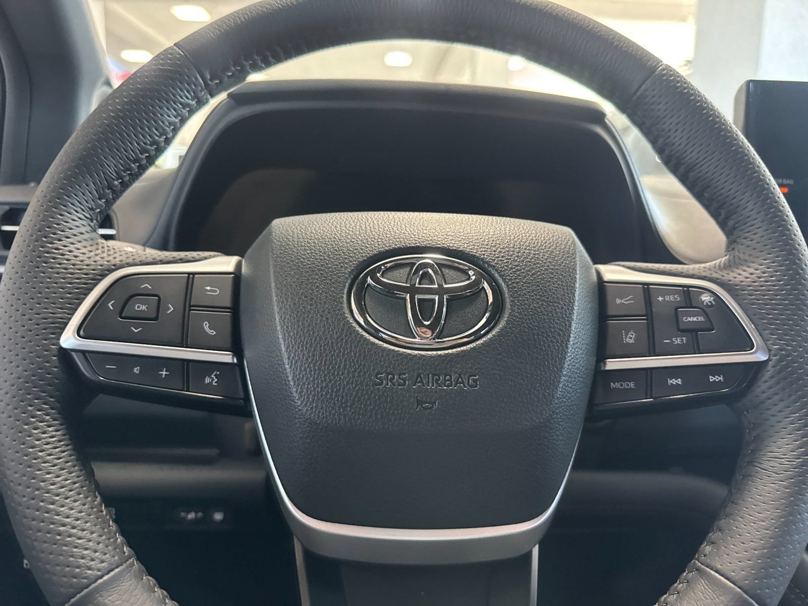 Used 2026 Toyota Sienna Platinum AWD/4WD image 26