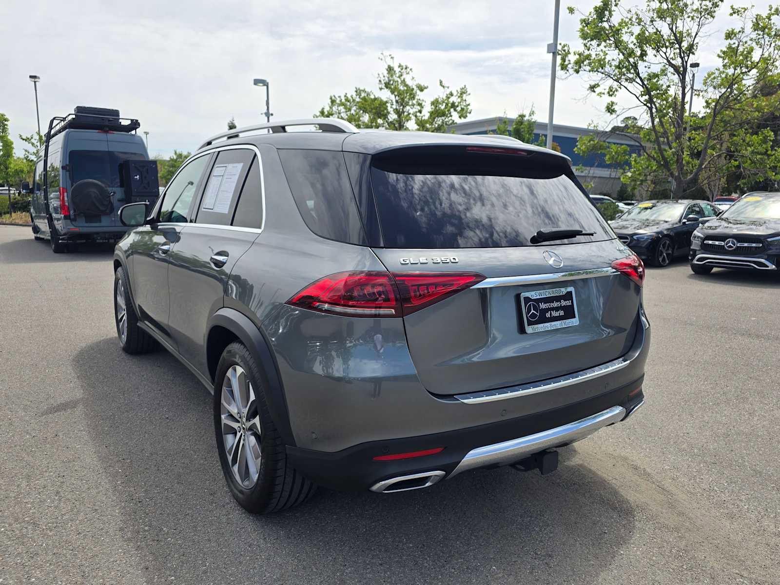 Used 2022 Mercedes-Benz GLE 350 4MATIC w/ Premium Package image 14