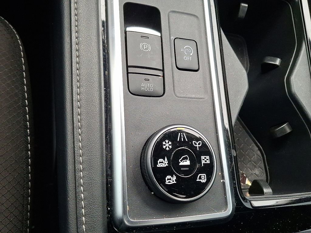 Used 2023 Nissan Pathfinder SL w/ SL Premium Package image 25