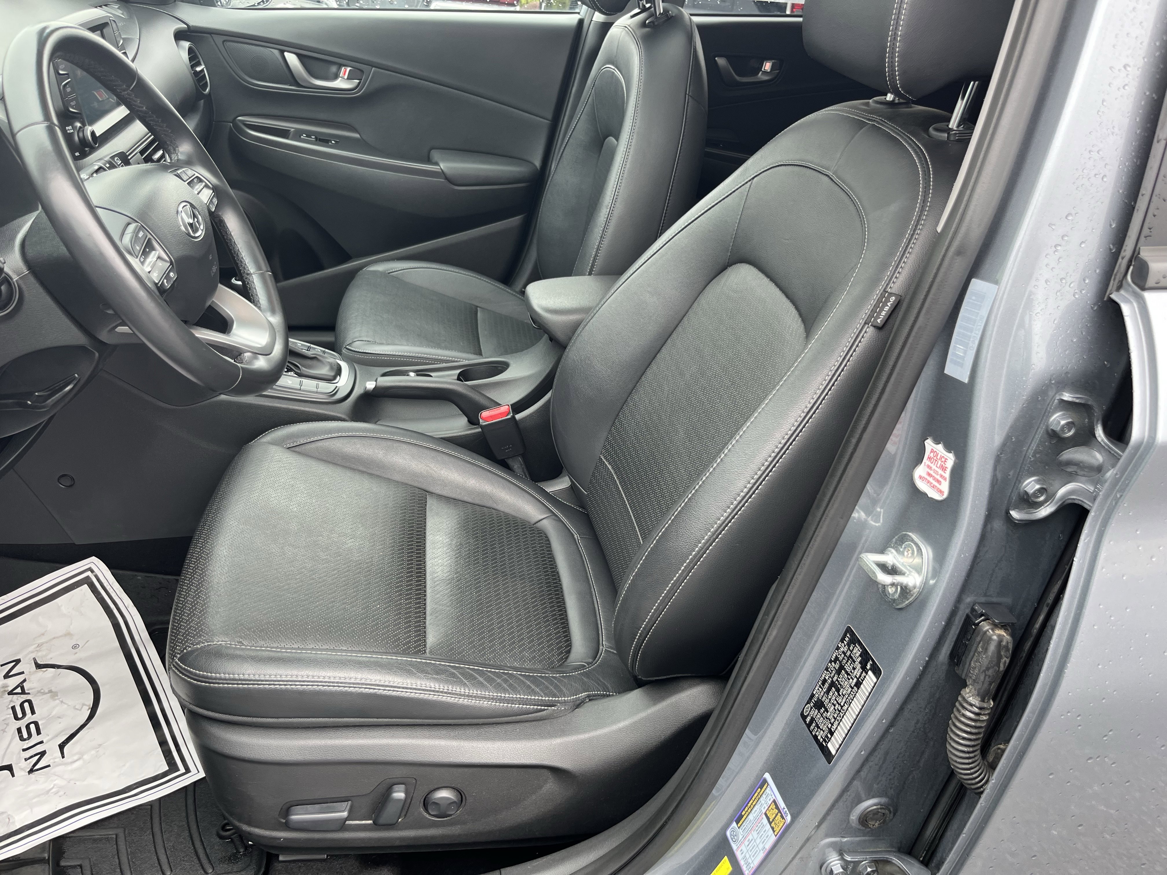 Used 2021 Hyundai Kona Limited image 10