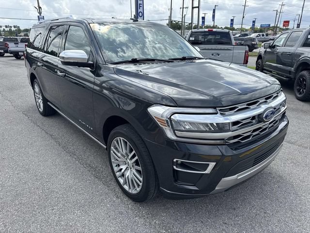 Used 2023 Ford Expedition Max Platinum RWD image 3