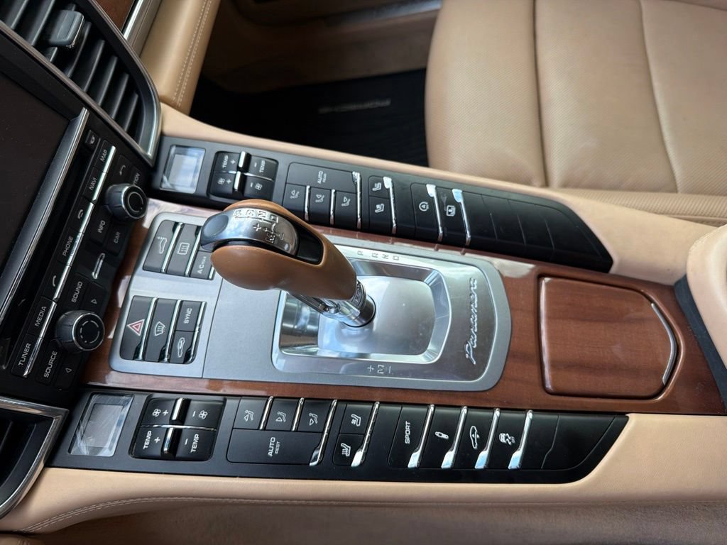 Used 2014 Porsche Panamera 4S AWD/4WD image 10