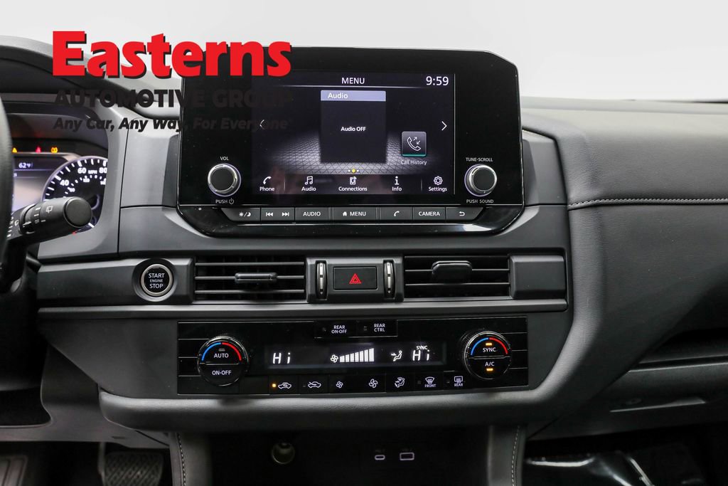 Used 2024 Nissan Pathfinder S image 19