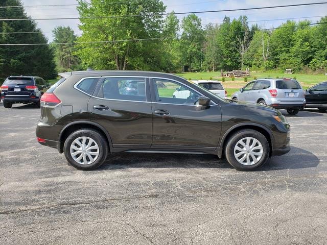 Used 2017 Nissan Rogue S AWD/4WD image 8