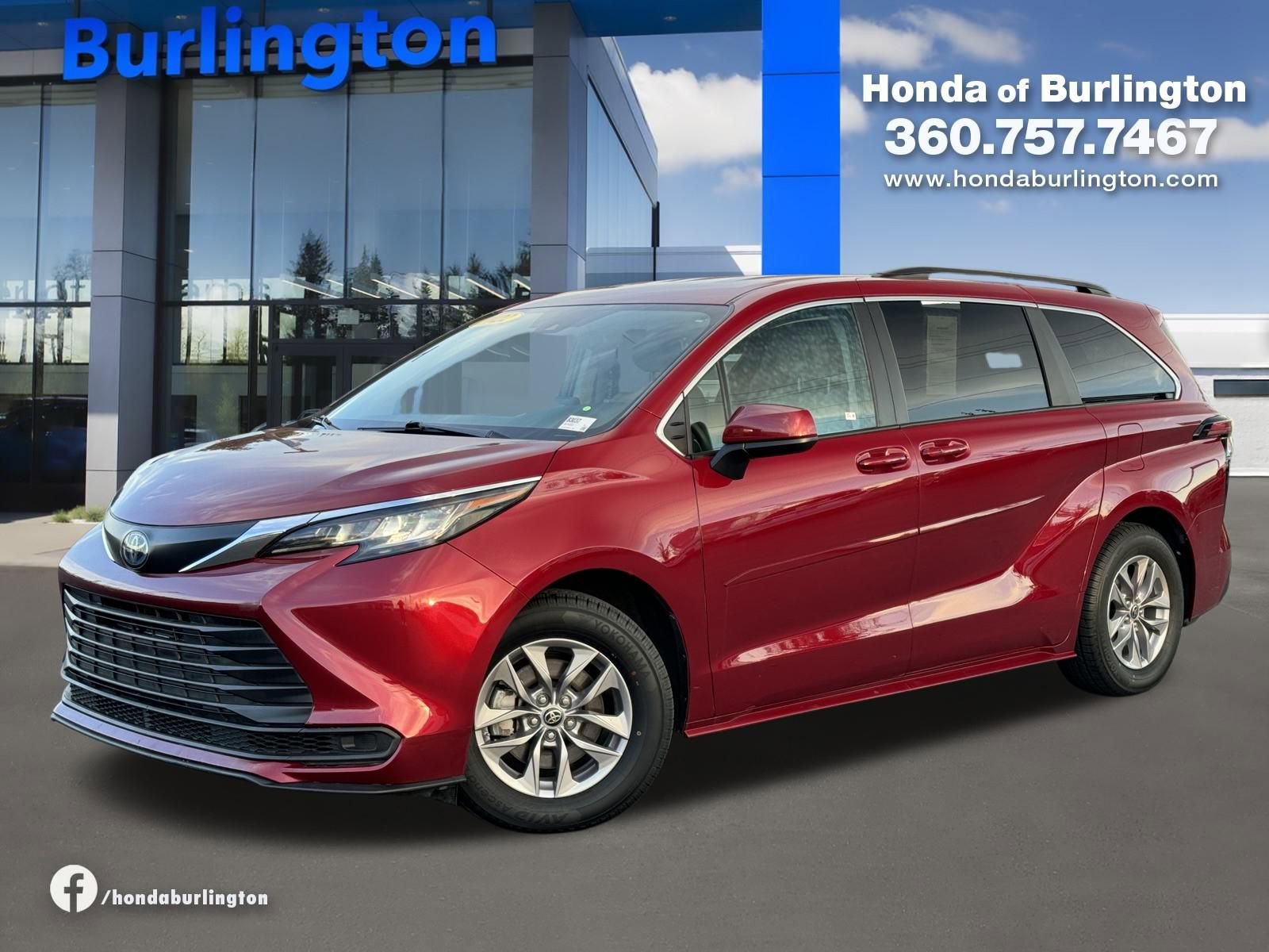 Used 2022 Toyota Sienna LE 360° Tour