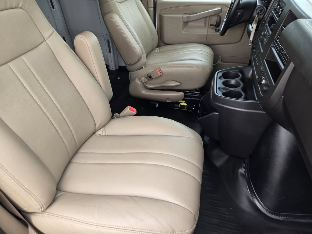 Used 2020 Chevrolet Express 2500 w/ Communications Package RWD image 14
