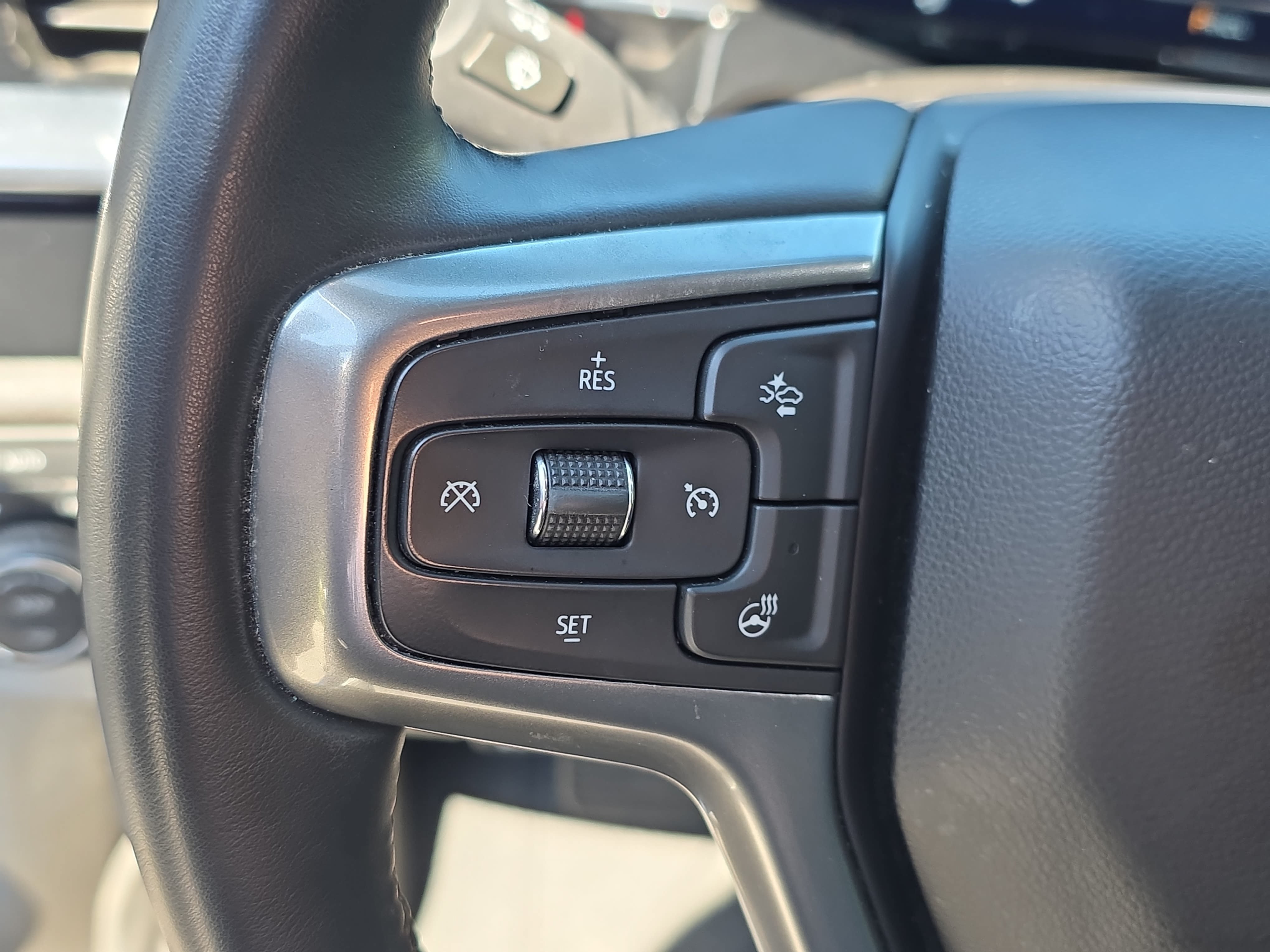 Used 2024 Chevrolet Silverado 1500 RST AWD/4WD image 14