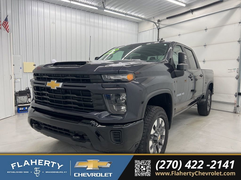 Used 2024 Chevrolet Silverado 2500 Custom w/ Custom Value Package image 6