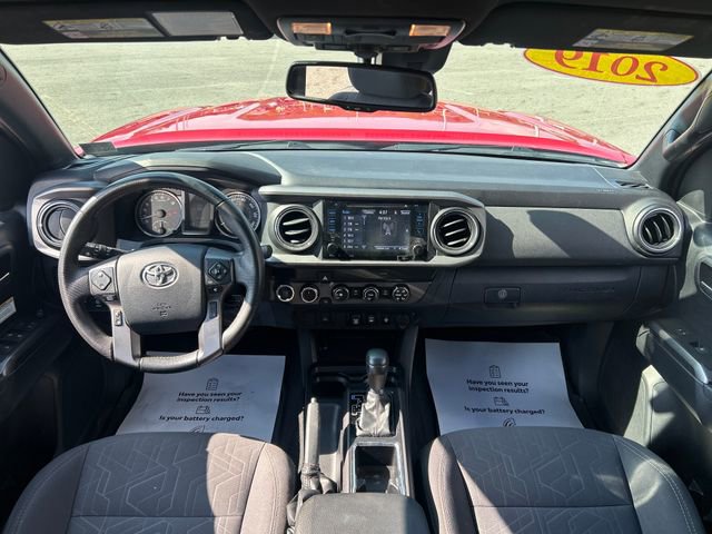 Used 2019 Toyota Tacoma TRD Off-Road AWD/4WD image 12