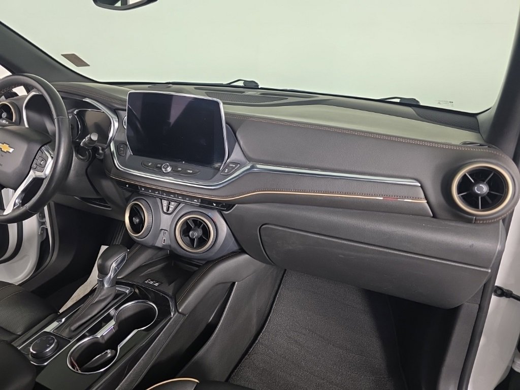 Used 2023 Chevrolet Blazer Premier image 43